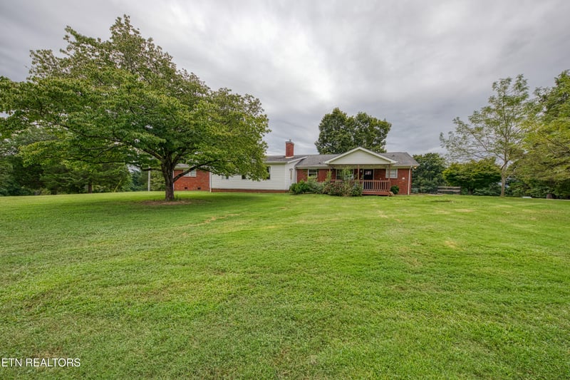 5130 Luttrell Rd, Knoxville, TN 37918