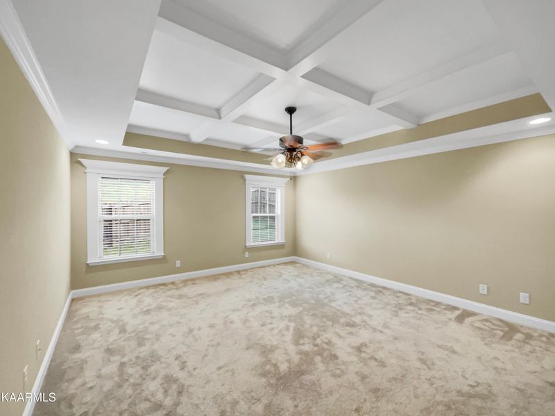5131 Harrison Rd, Lenoir City, TN 37771