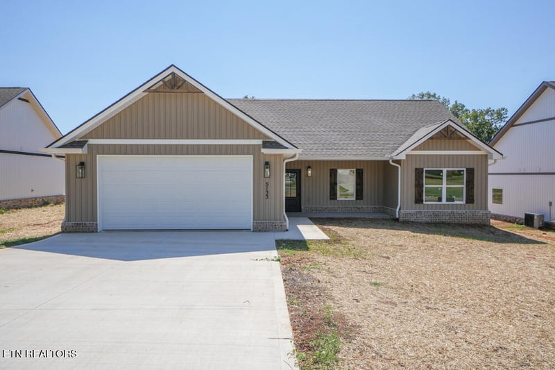 5133 Gregory Rd, Greenback, TN 37742