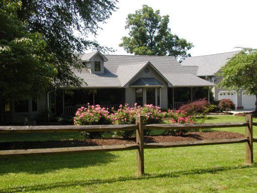 5135 Cedar Church Ln, Greenback, TN 37742