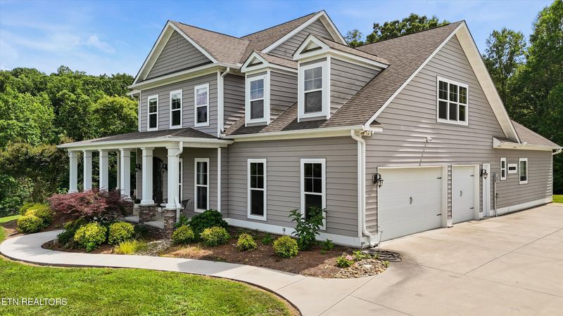 5137 White Wing Rd, Lenoir City, TN 37771