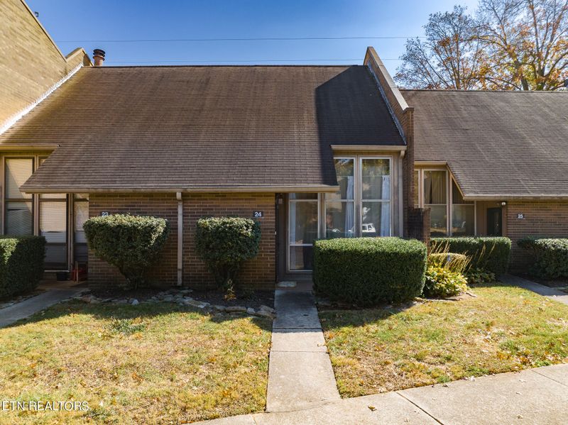 514 Canberra Dr #24, Knoxville, TN 37923