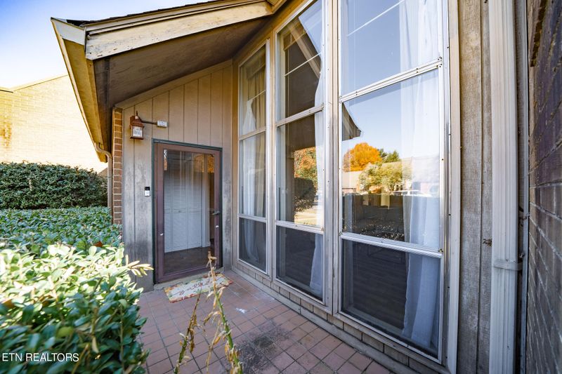 514 Canberra Dr #24, Knoxville, TN 37923