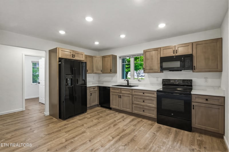 514 Church St, Vonore, TN 37885