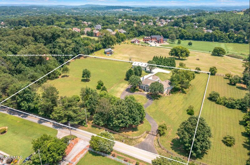 514 Dixon Rd, Knoxville, TN 37934