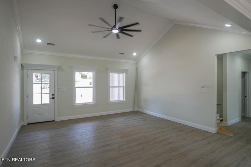 5141 Gregory Rd, Greenback, TN 37742