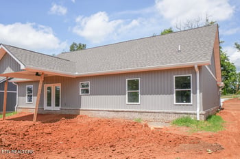 5141 Gregory Rd, Greenback, TN 37742