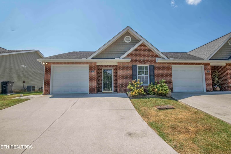 5141 Spring Petal Way #16, Knoxville, TN 37912