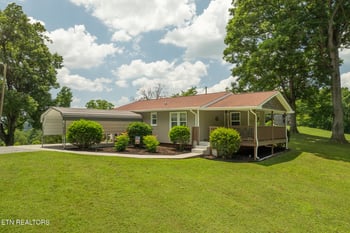 5145 Cedar Church Ln, Greenback, TN 37742