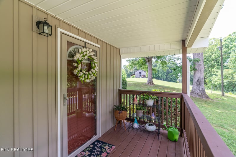 5145 Cedar Church Ln, Greenback, TN 37742