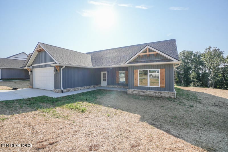 5145 Gregory Rd, Greenback, TN 37742