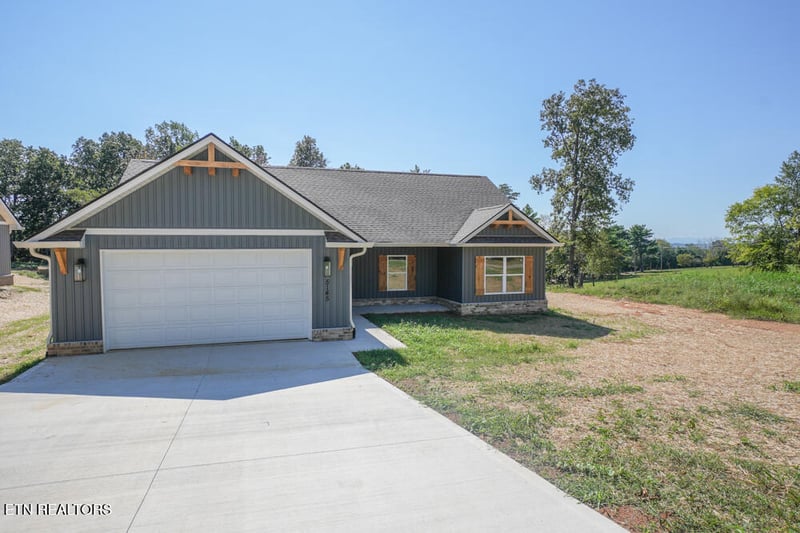 5145 Gregory Rd, Greenback, TN 37742
