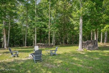 515 Ferry Bend Tr, Crossville, TN 38571