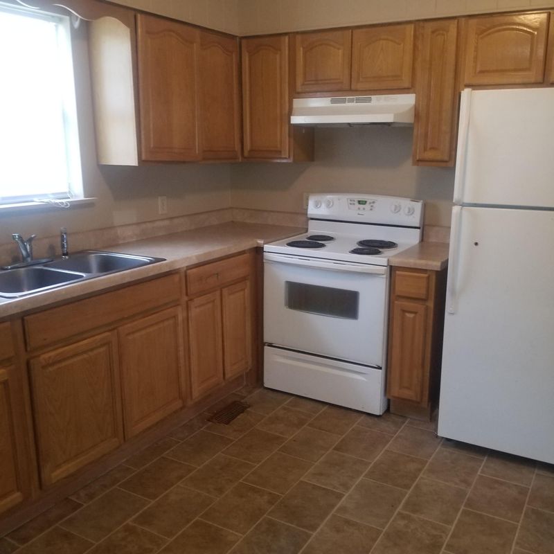 515 S Kingston St, Wartburg, TN 37887