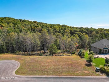 516 Beckets Way, Lenoir City, TN 37772