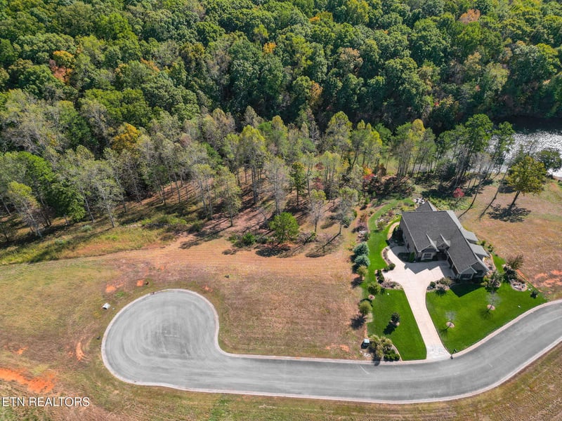 516 Beckets Way, Lenoir City, TN 37772