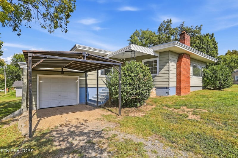 516 Dunn Ave, Maryville, TN 37804
