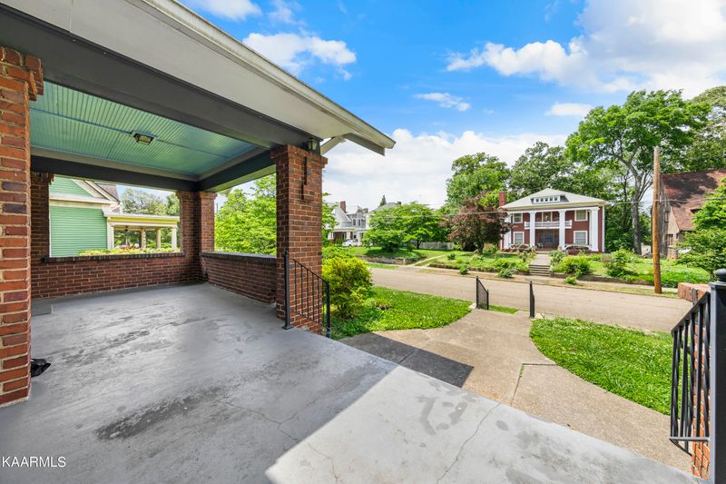 516 E Scott Ave, Knoxville, TN 37917