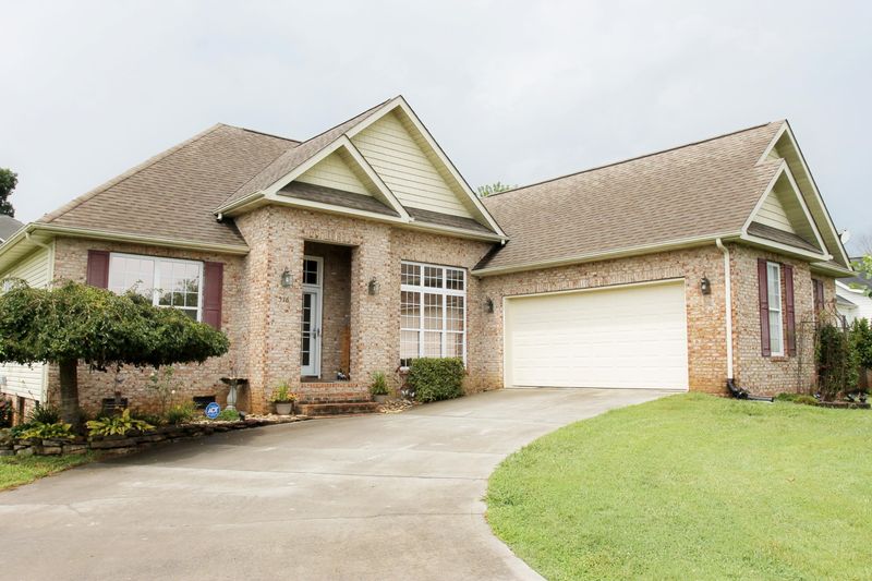 516 Gazebo Overlook, Seymour, TN 37865