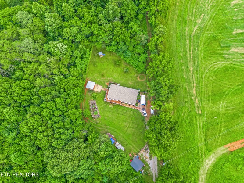 516 Knob Rd, Vonore, TN 37885