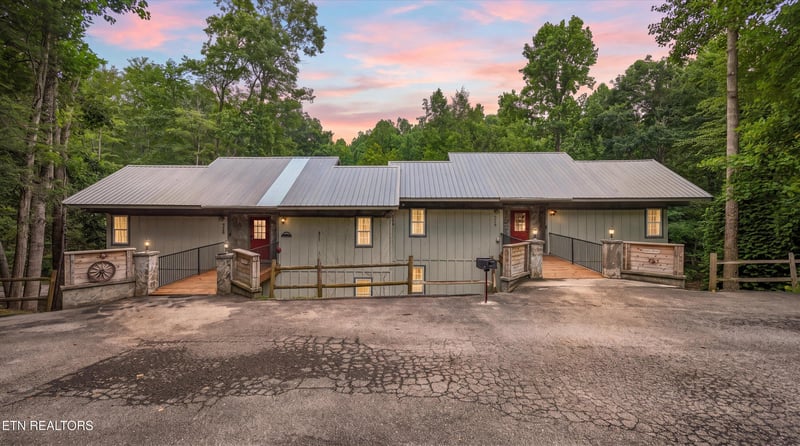 516 Proffitt Rd #2, Gatlinburg, TN 37738