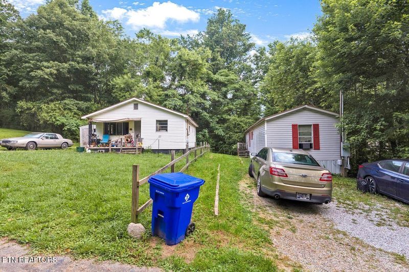516 Sheldon Dr, Harriman, TN 37748