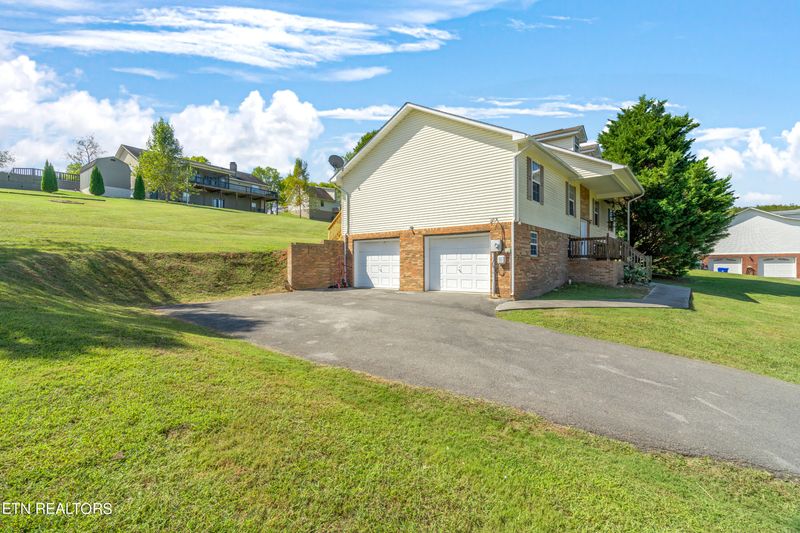 516 Stellar Ct, Kodak, TN 37764