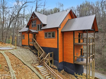 5165 Riversong Way, Sevierville, TN 37876