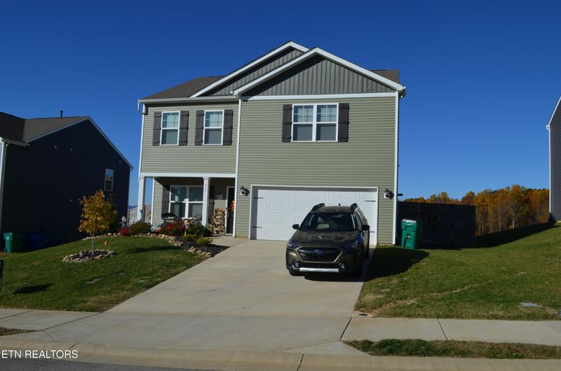 517 Cliff St, Morristown, TN 37814