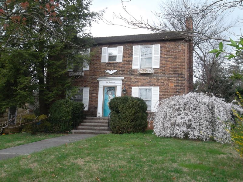 517 E Oklahoma Ave, Knoxville, TN 37917