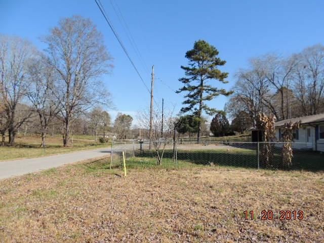 517 Old Valley Rd, Harriman, TN 37748