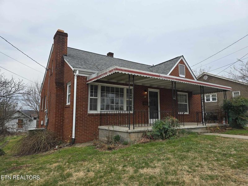 517 W W 6th N St, Morristown, TN 37814