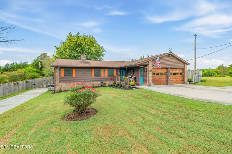5175 Waller Ferry Rd, Lenoir City, TN 37771