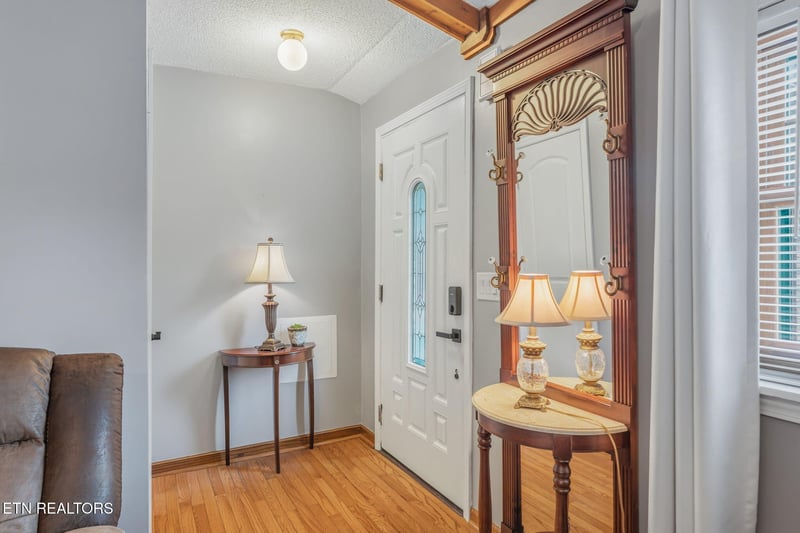 5175 Waller Ferry Rd, Lenoir City, TN 37771