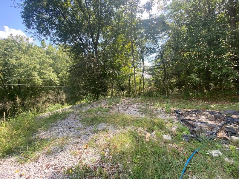 518 Baumgartner Rd, Harriman, TN 37748