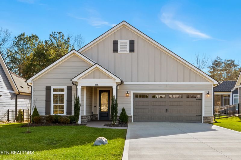 518 Chestnut Pl, Loudon, TN 37774
