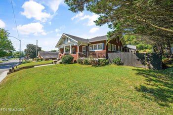 518 N Main Street St, Clinton, TN 37716