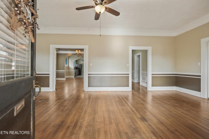 518 N Main Street St, Clinton, TN 37716
