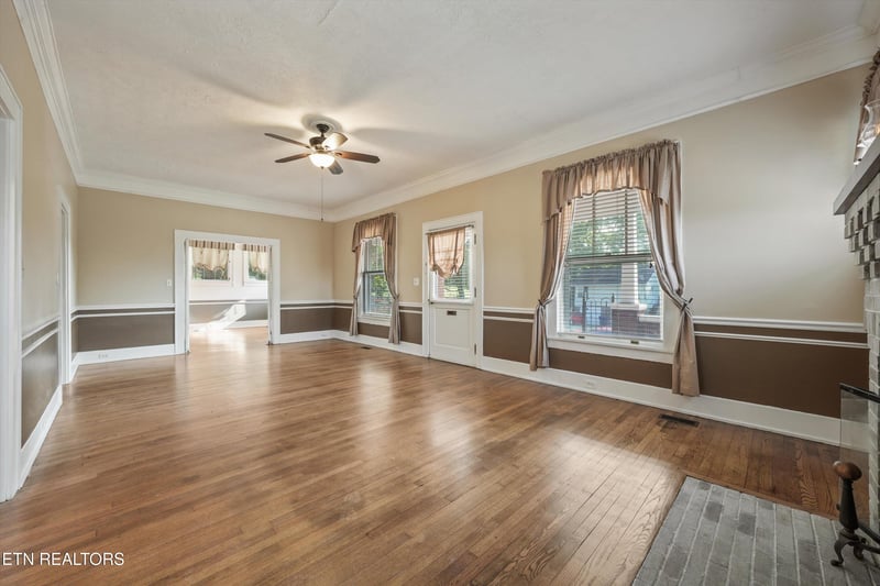 518 N Main Street St, Clinton, TN 37716