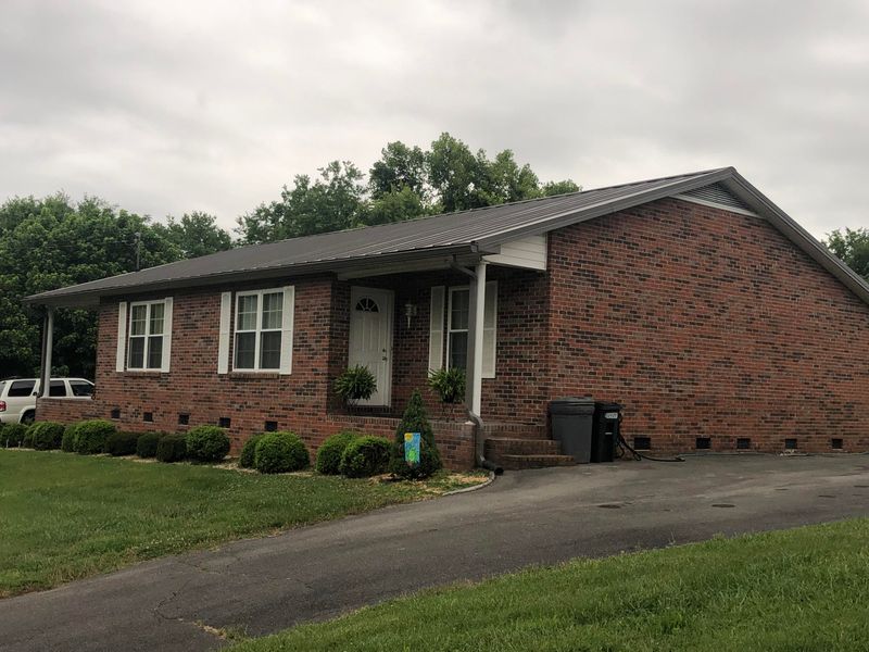 518 Wilson St, Lenoir City, TN 37771