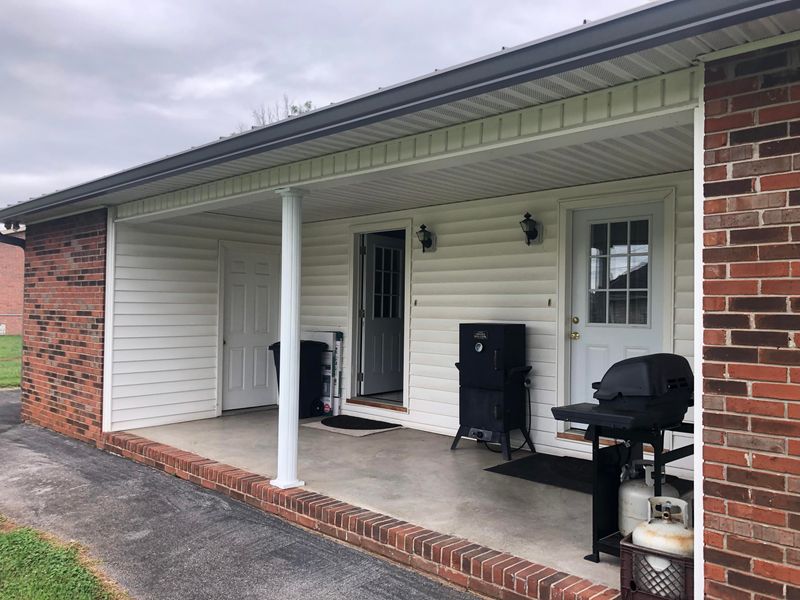 518 Wilson St, Lenoir City, TN 37771