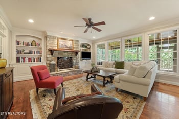 519 Cumberland Ridge Dr, Knoxville, TN 37922