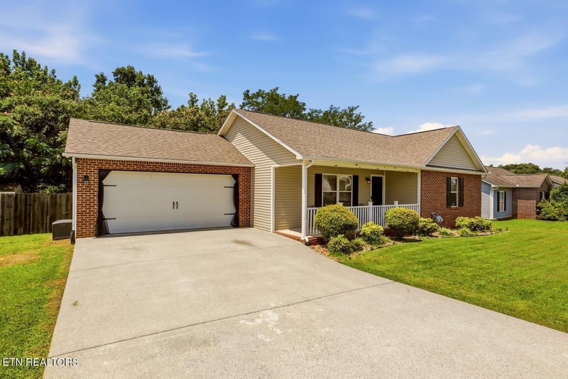 519 Drakewood Rd, Knoxville, TN 37924