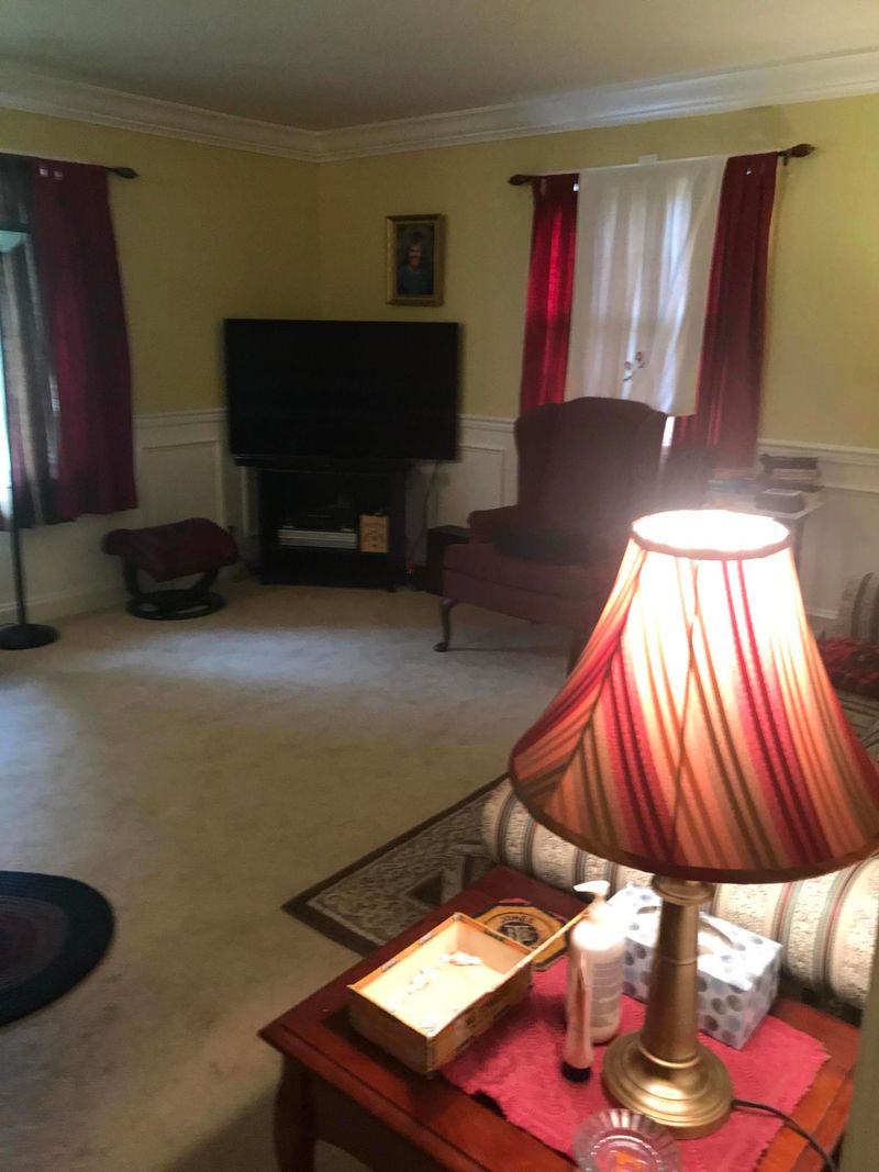 519 Edgemoor Rd, Powell, TN 37849
