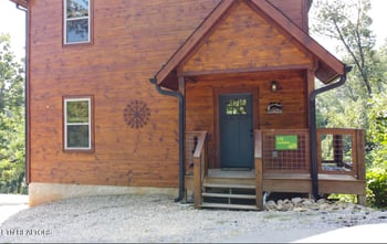 519 Edgewood Dr, Gatlinburg, TN 37738