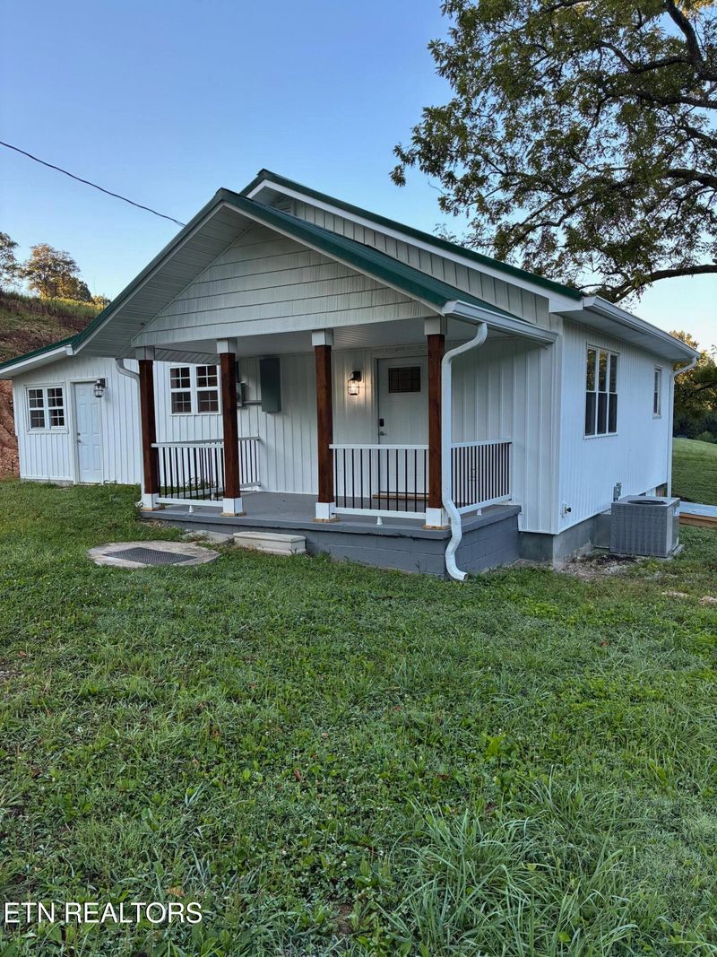 519 Whitman Hollow Rd, Lafollette, TN 37766
