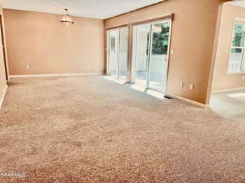 519 Yonside Dr, Sparta, TN 38583