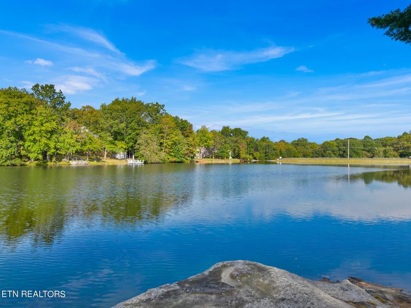 52 Cheshire Ter, Crossville, TN 38558