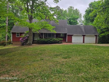 52 Deer Ridge Rd, Norris, TN 37828
