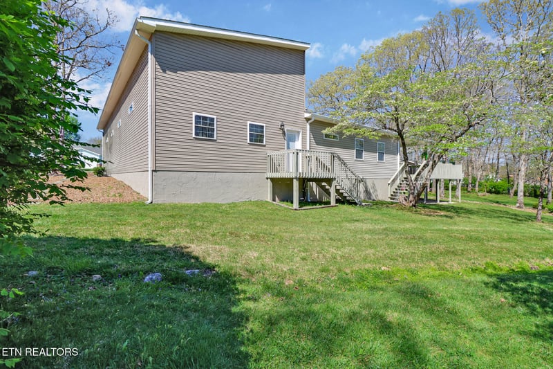 52 Hawthorn Loop, Crossville, TN 38555
